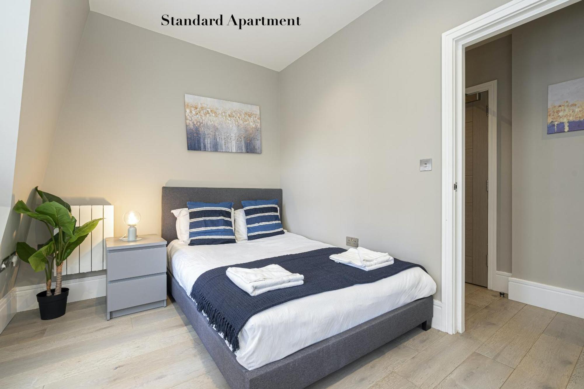 Superb Apartments Opposite Edgware Road Station London Room photo